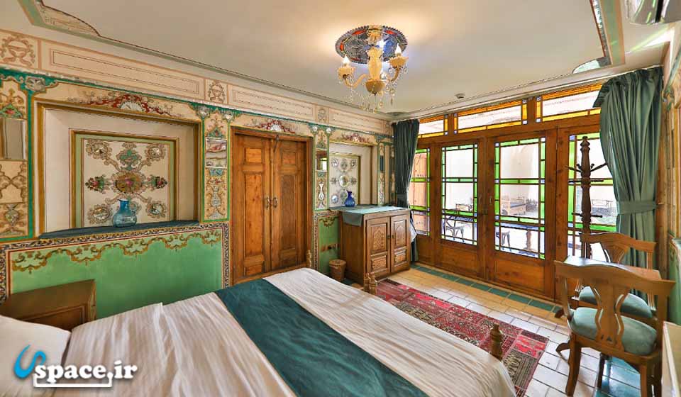 اتاق دو تخته مظفرالدین شاه هتل سنتی شیران - اصفهان